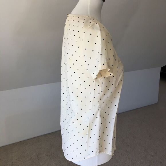 100% Silk Cream Polka Dot Short Sleeve Blouse - Picture 4 of 6